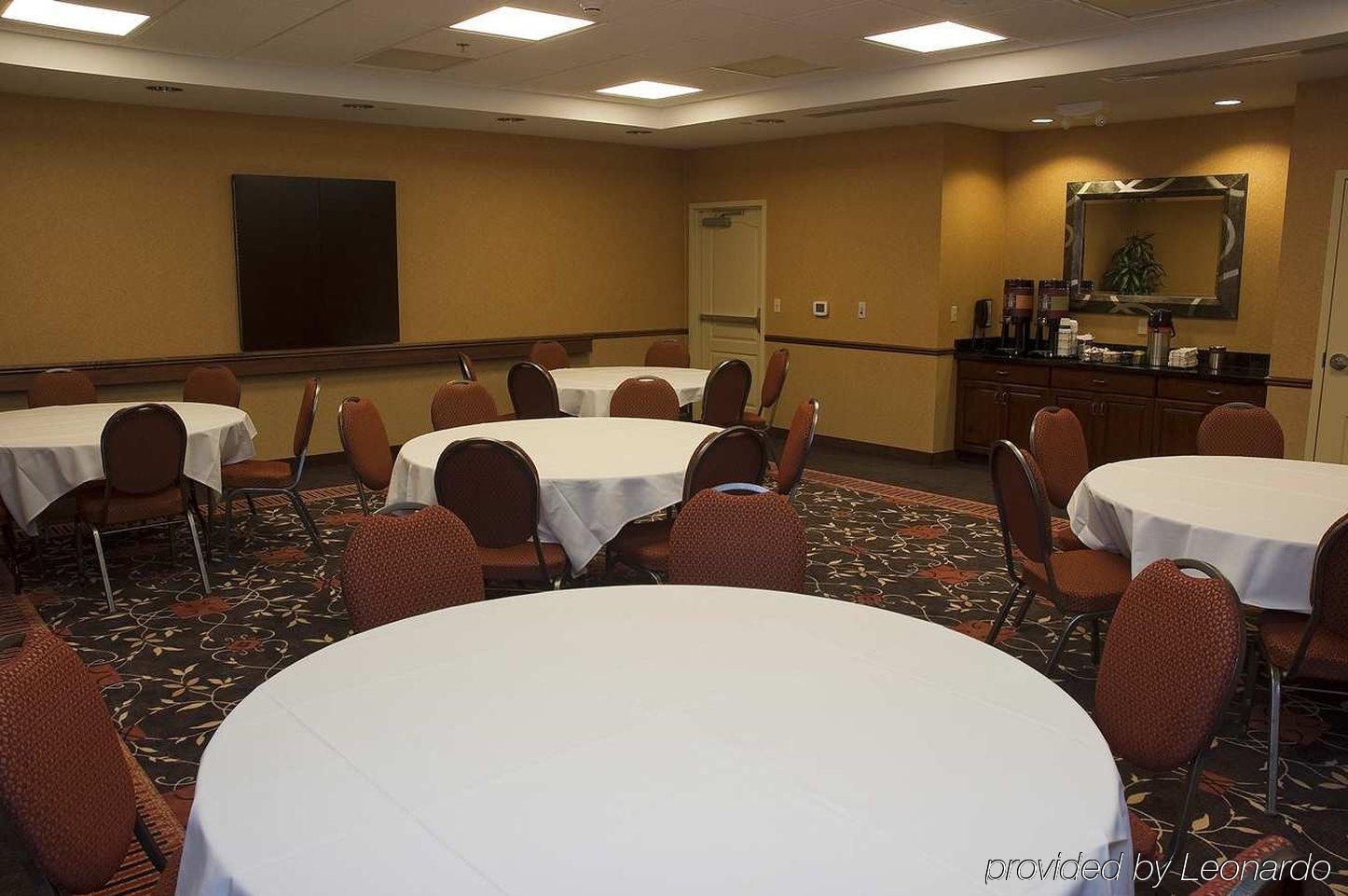 Hampton Inn & Suites Wichita-Northeast Einrichtungen foto