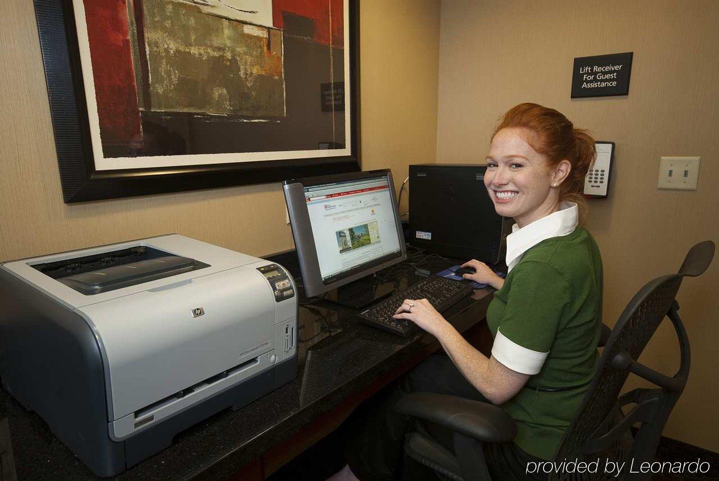 Hampton Inn & Suites Wichita-Northeast Einrichtungen foto