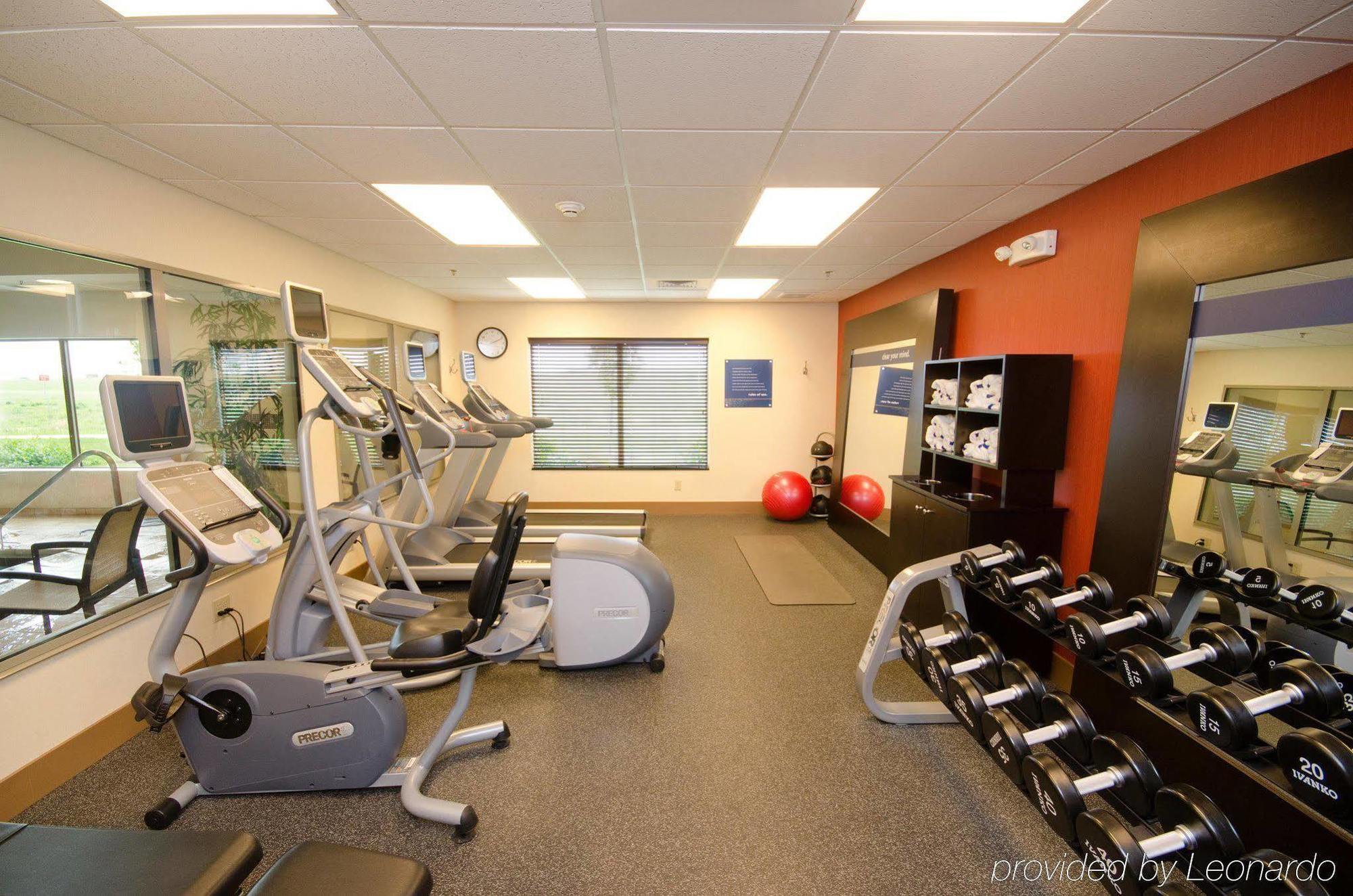 Hampton Inn & Suites Wichita-Northeast Einrichtungen foto